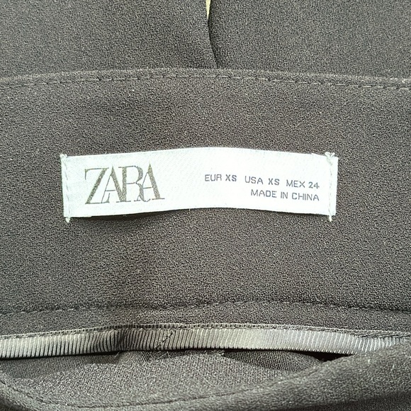Zara Pleated Cropped Dress Pants - Picture 4 of 4